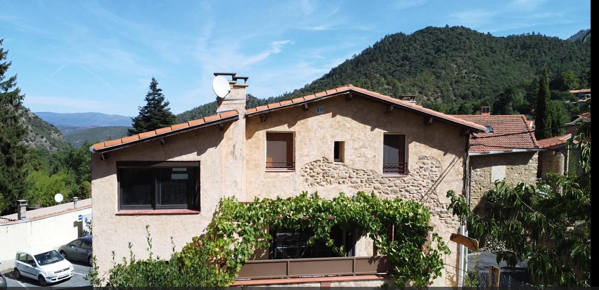 Gite Du Cady Casteil Esterno foto
